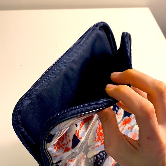 Tory Burch Floral Print iPad Case - Picture 11 of 12